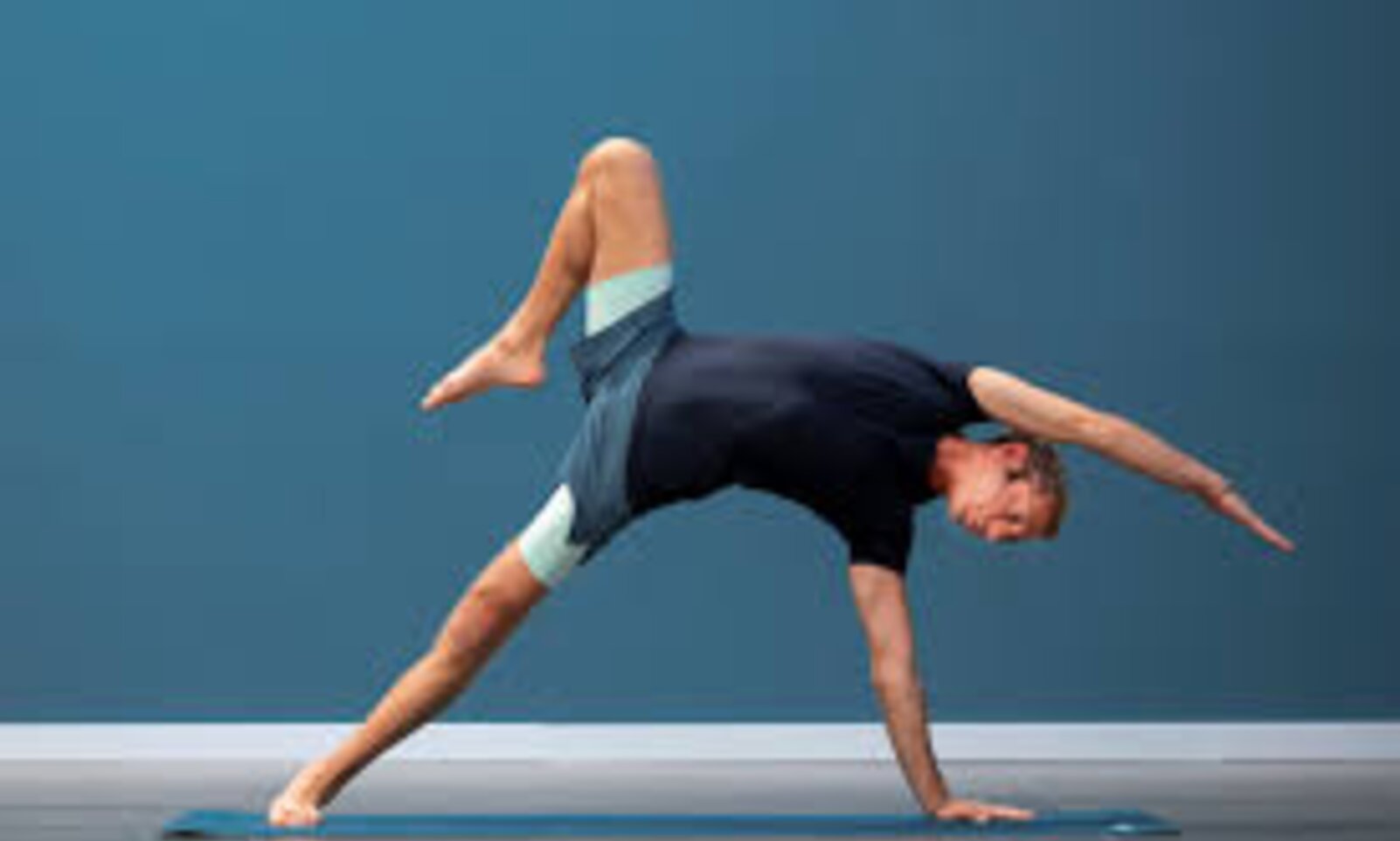 Deva Yogamynd School
